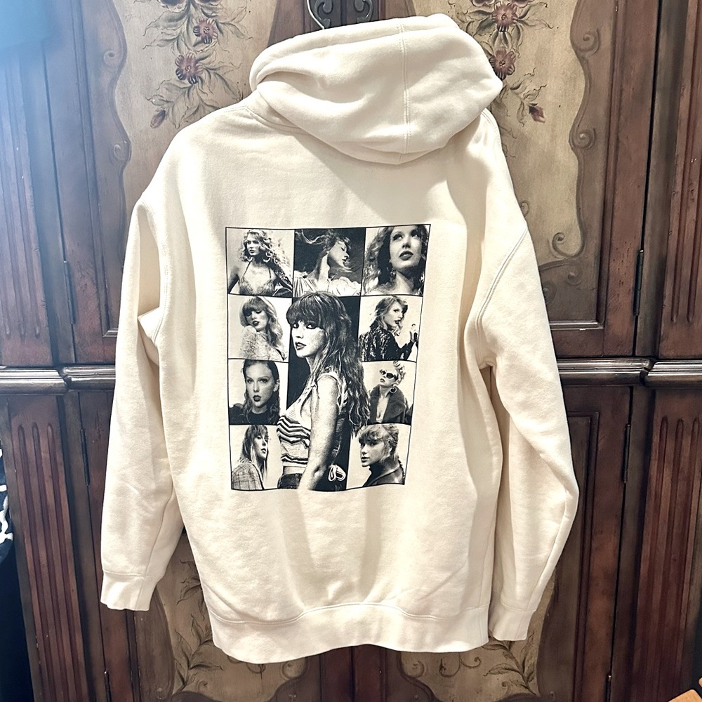 New Taylor Swift ERA Hoodie L